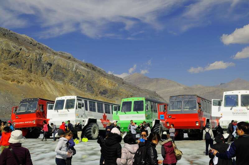 from-calgary-banff-columbia-icefield-glacier-full-day-trip