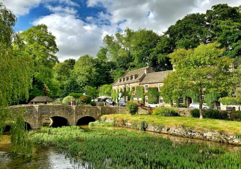 from-cambridge-guided-day-trip-to-stratford-the-cotswolds