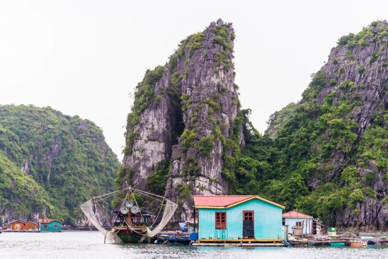 from-cat-ba-amazing-sunset-boat-tour-in-lan-ha-bay