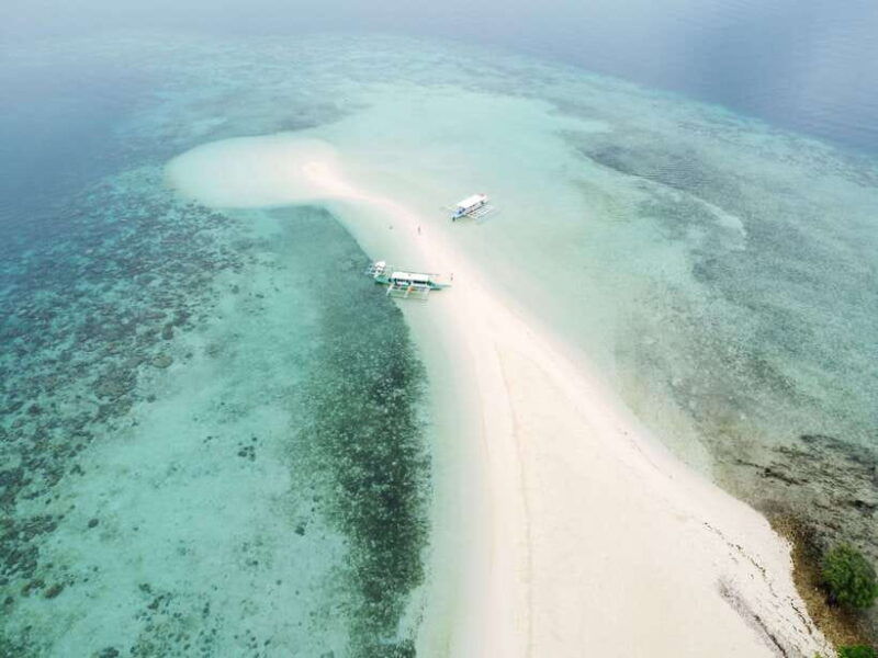 from-coron-town-beaches-and-islands-boat-tour-with-lunch