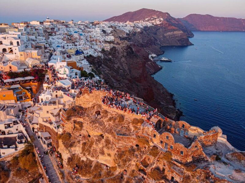 from-fira-santorini-highlights-minibus-tour-with-oia-sunset