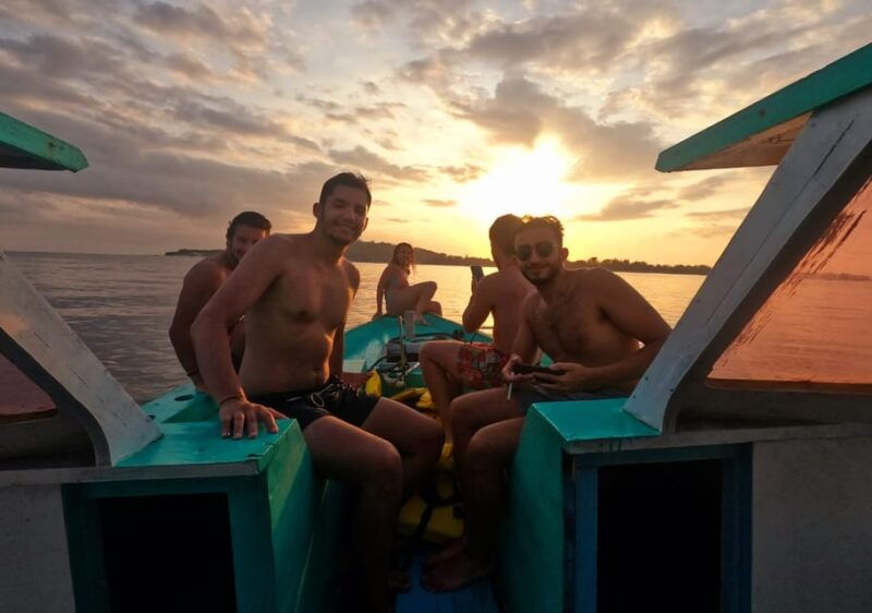 from-gili-trawangan-small-group-sunset-snorkeling-tour