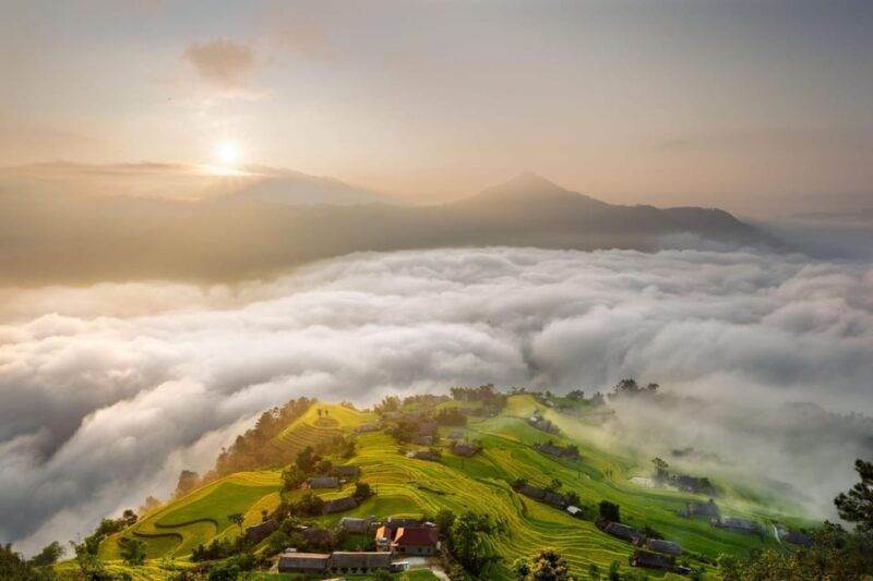 from-hanoi-group-sapa-tour-2-days-with-fansipan-peak-visit