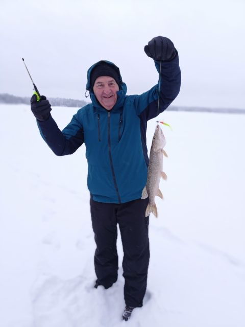 from-helsinki-bodom-lake-ice-fishing-with-food-drinks