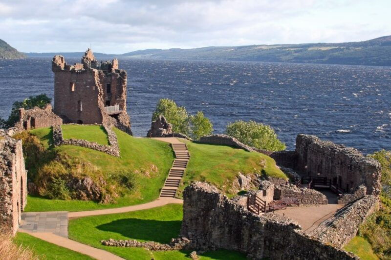 from-inverness-loch-ness-cruise-and-urquhart-castle