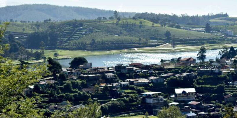 from-kandy-private-guided-hike-to-heeloya