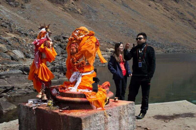 from-kathmandu-helicopter-tour-to-langtang-gosaikunda