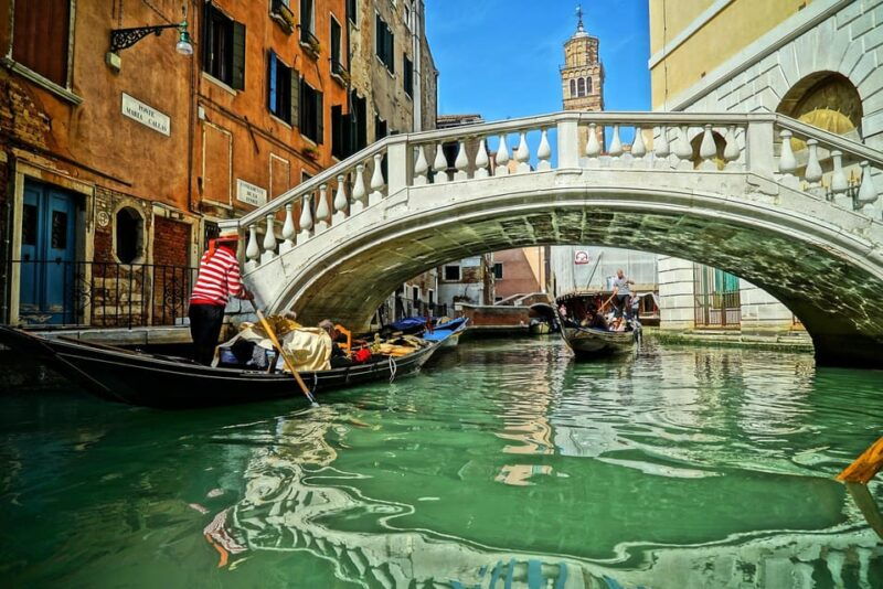 from-lake-garda-venice-city-and-lagoon-guided-tour