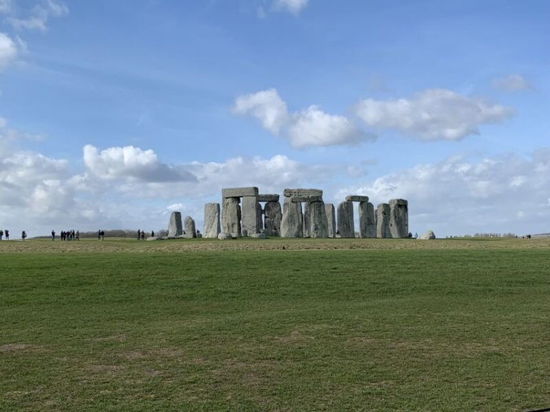 from-london-windsor-castle-stonehenge-private-day-trip