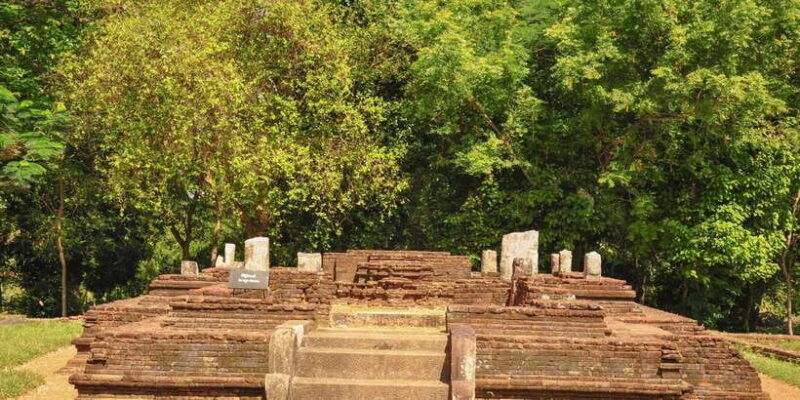 from-negombo-dambadeniya-yapahuwa-and-panduwasnuwara-tour