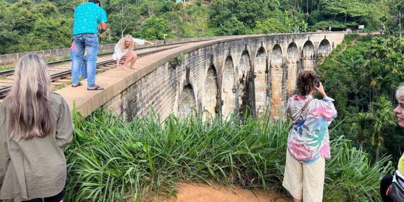 from-nuwara-eliya-ella-city-tour-with-little-adams-peak