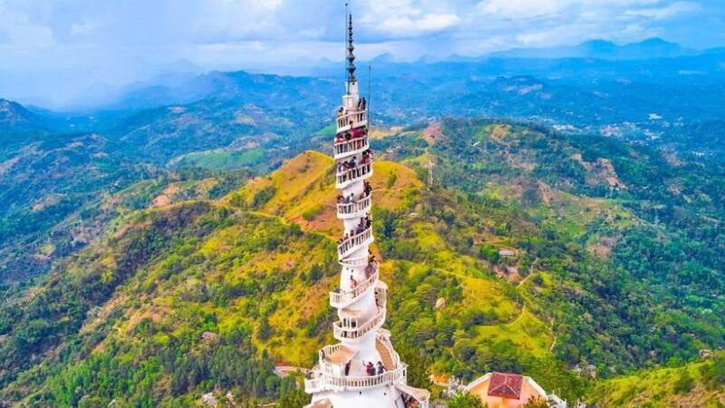 from-nuwara-eliya-full-day-to-kandy-with-ambuluwawa-tower