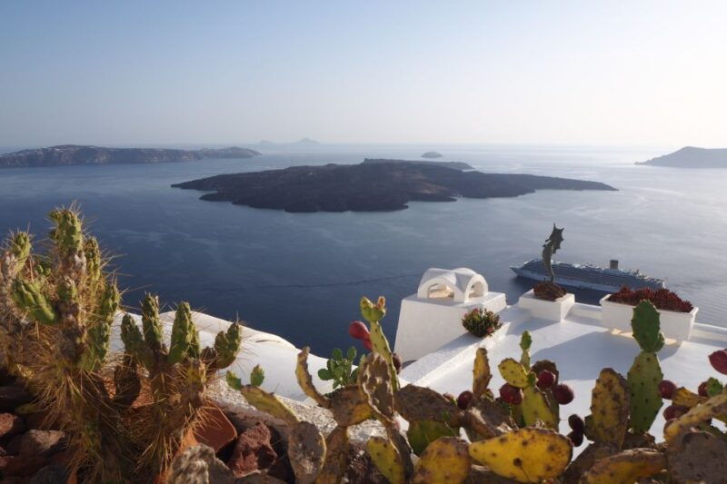 from-paros-santorini-full-day-boat-trip