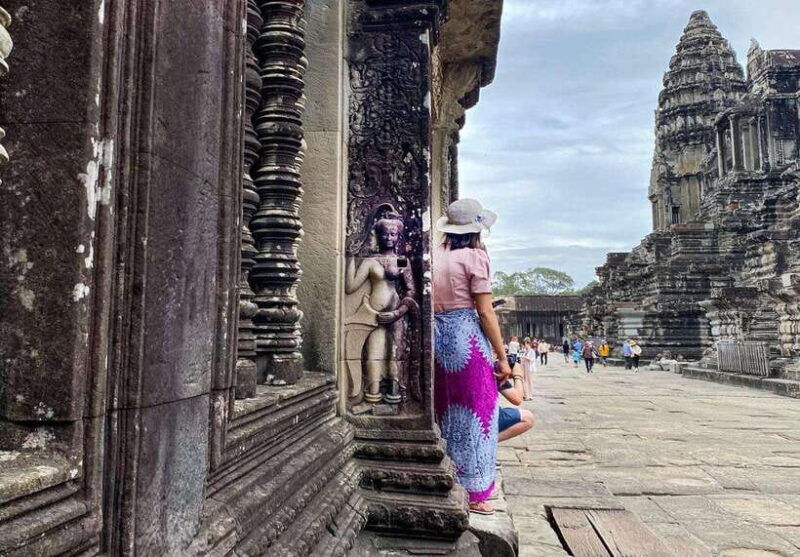from-phnom-penh-angkor-wat-bayon-and-ta-prohm-day-trip