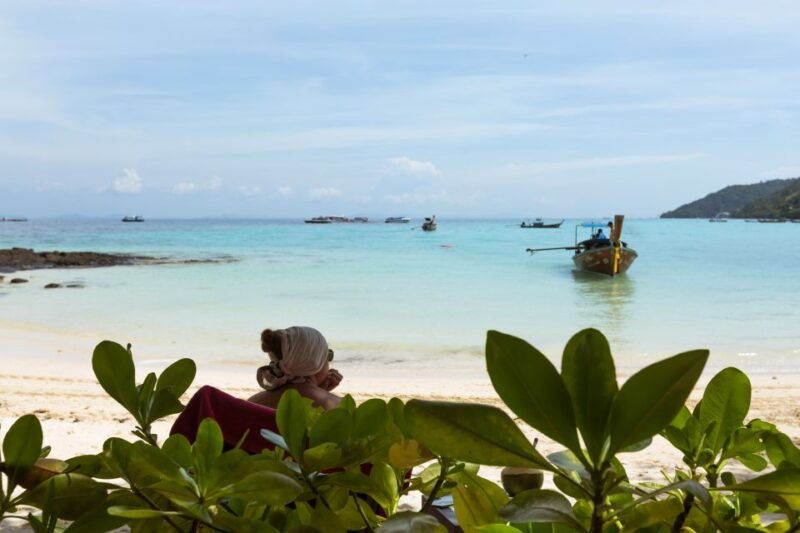 from-phuket-snorkeling-ferry-cruise-to-phi-phi-islands