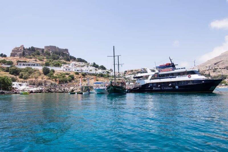 from-rhodes-city-boat-day-trip-to-lindos