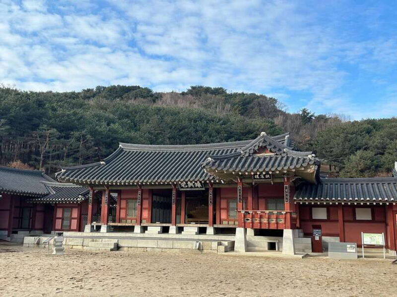 from-seoul-starfield-library-hwaseong-gwangmyeong-cave