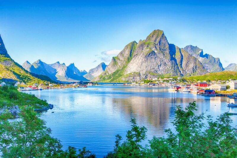 from-svolvaer-reine-a-lofoten-west-island-full-day-tour