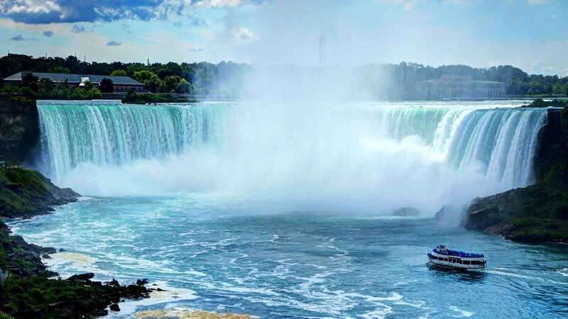 from-toronto-niagara-falls-canada-private-tour