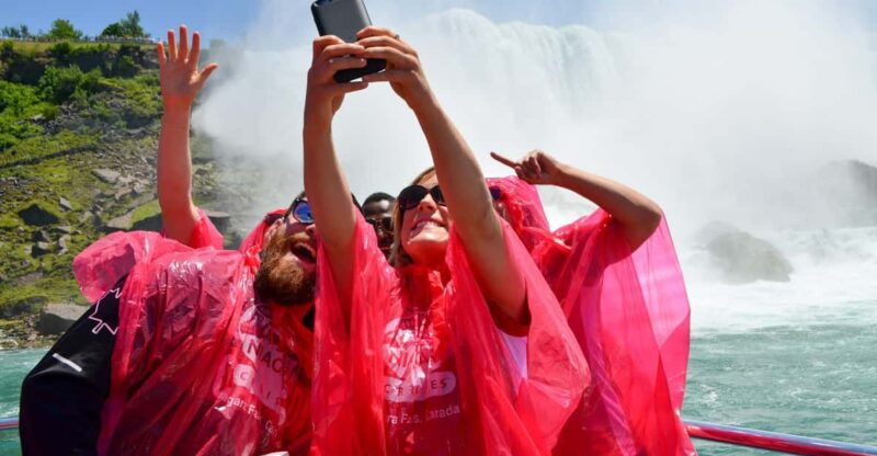 from-toronto-niagara-falls-full-day-bus-tour