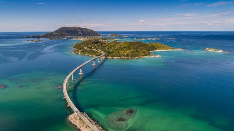 from-tromso-arctic-wildlife-fjord-sightseeing-tour-by-car