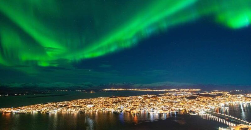 from-tromso-evening-fjellheisen-snowshoe-hike-and-cable-car
