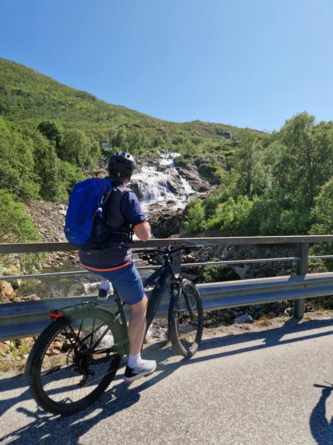 from-tromso-fjord-sightseeing-with-e-bike