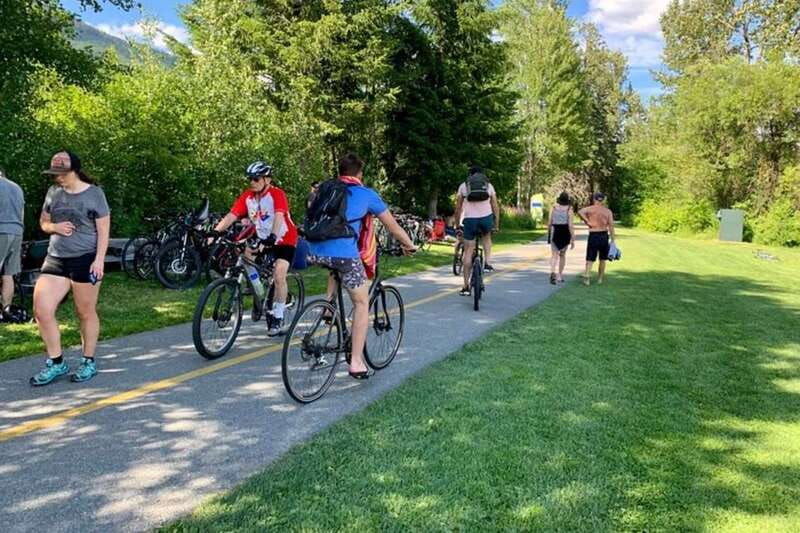 from-vancouver-full-day-waterfalls-whistler-village-tour