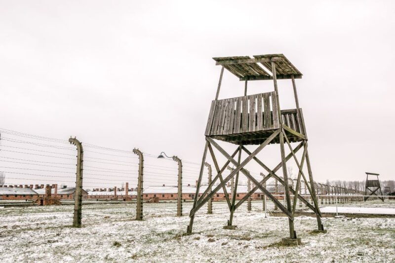 from-warsaw-guided-tour-to-auschwitz-birkenau-and-krakow