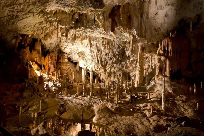 from-zagreb-ljubljana-postojna-cave-predjama-castle-tour