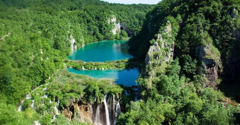 from-zagreb-to-national-park-plitvice-lakes-day-trip