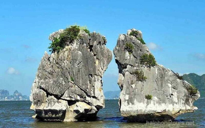 fromha-long-halong-bayboat-tour-4-5-5hours-from-tuan-chau