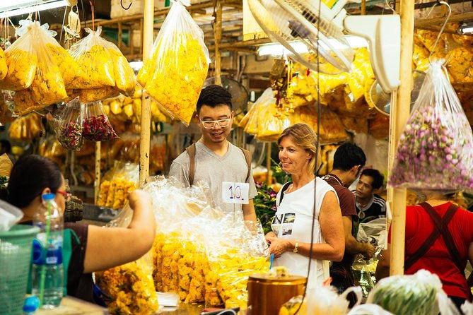 Full Day Bangkok PRIVATE City Tour With Locals - Wat Trimit & Wat Pho tickets - FAQ