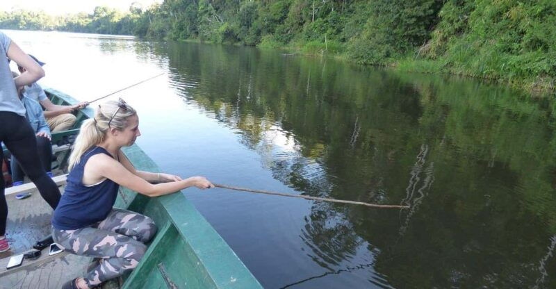 full-day-piranha-fishing-excursion-in-tambopata