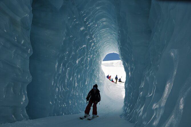 Full Day Ski the Tasman ex Queenstown - The Price & Its Value