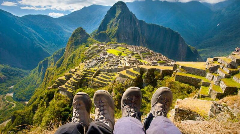 full-day-tour-to-machu-picchu-circuit-4-huchuy-picchu