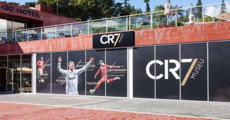 funchal-old-town-tuk-tuk-tour-with-drop-off-at-cr7-museum