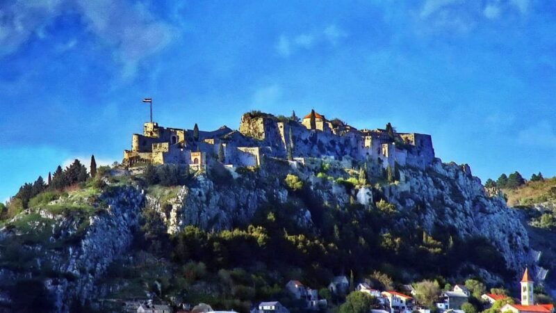 game-of-thrones-klis-fortress-ethno-village-in-8-languages