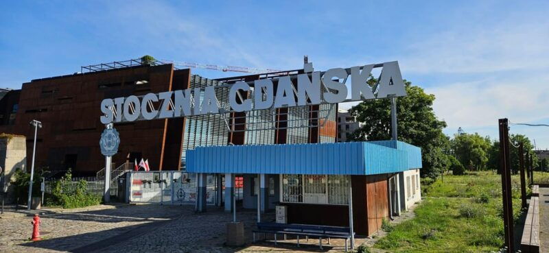 gdansk-european-solidarity-centre-guided-tour-2