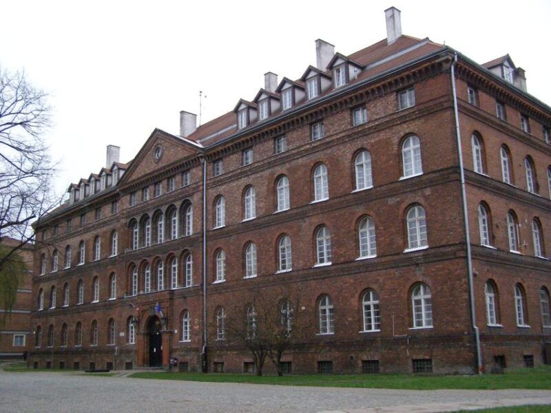 gdansk-private-wwii-tour-with-museum-of-the-second-world-war