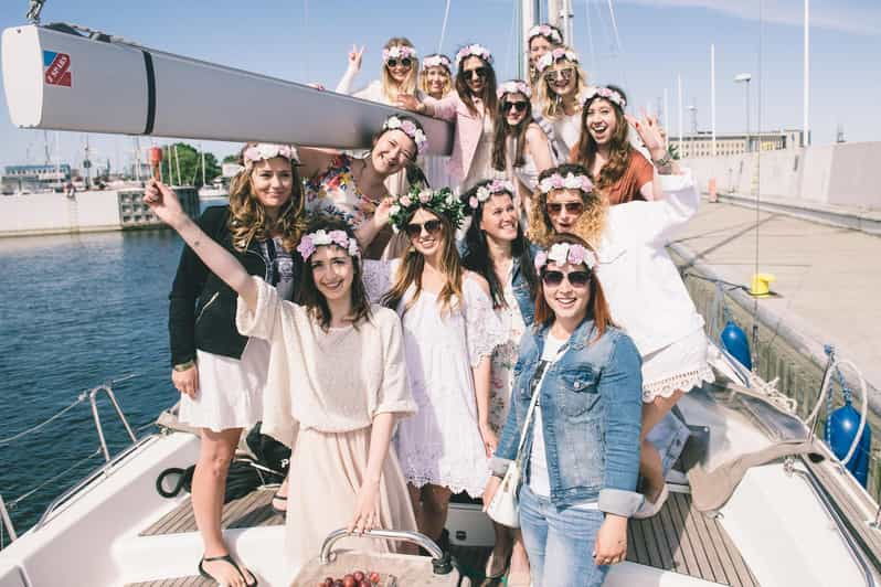 gdansk-sopot-private-boat-party