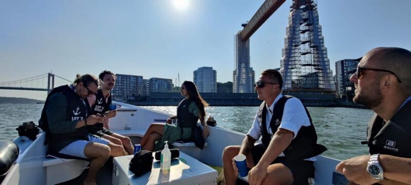 gothenburg-city-center-electric-selfdrive-boat-tour