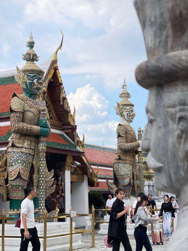 grand-palace-tour-guide