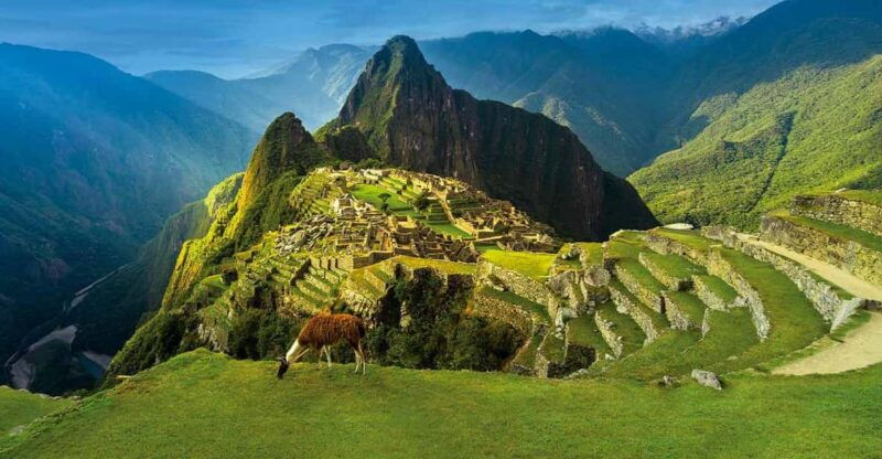 guided-tour-of-machu-picchu-from-aguas-calientes-3