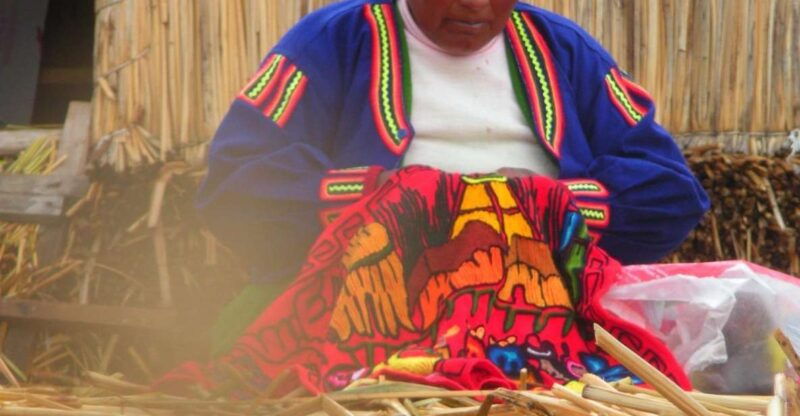 half-day-lake-titicaca-tour-to-uros-floating-islands