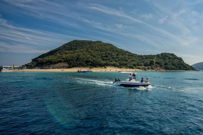 half-day-tour-to-turtle-island-keri-caves