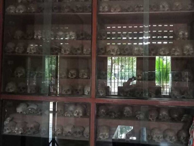 half-day-trip-to-s21-prison-genocidal-museum-killing-field