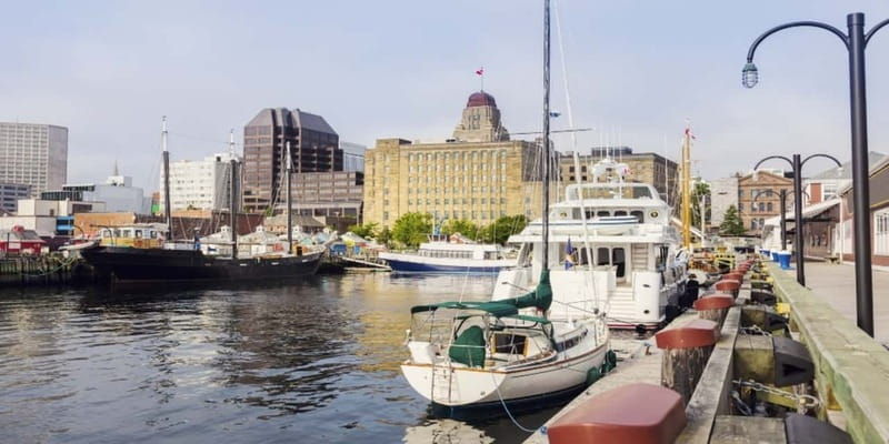 halifax-guided-harbourfront-food-walking-tour