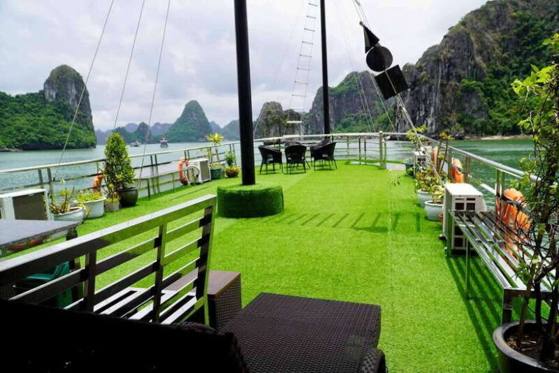 halong-bay-cruise-with-lunch