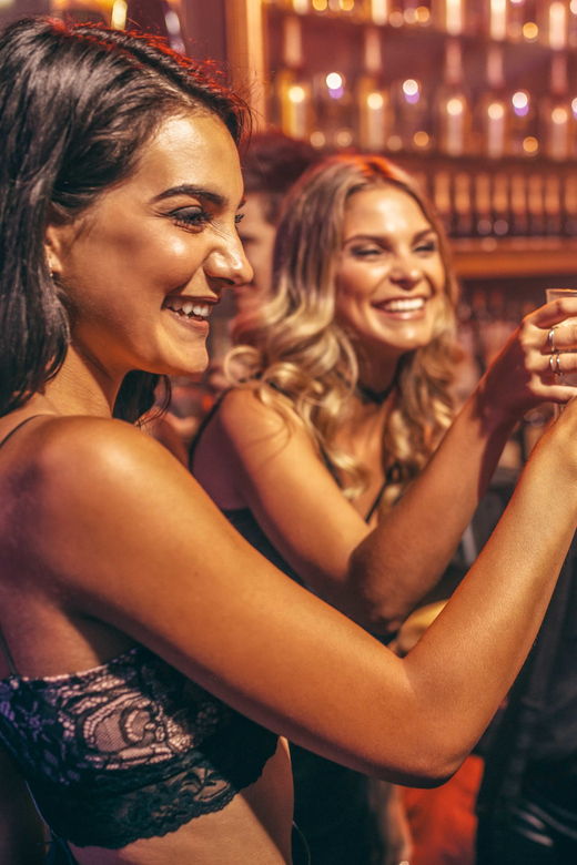 hamburg-2-nights-pubcrawl-party-through-the-reeperbahn